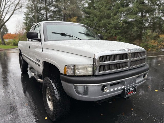 Used 1998 Dodge Ram 2500 Truck 4x4 Quad Cab image 3
