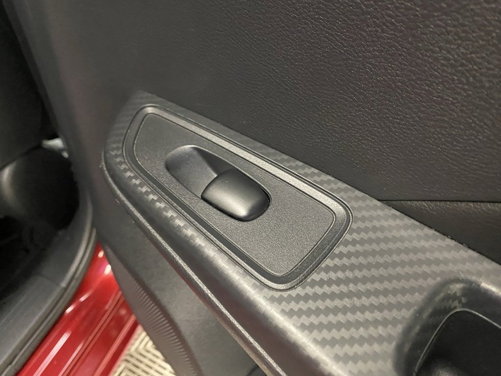 Used 2020 Nissan Versa SV w/ Trunk Package image 15