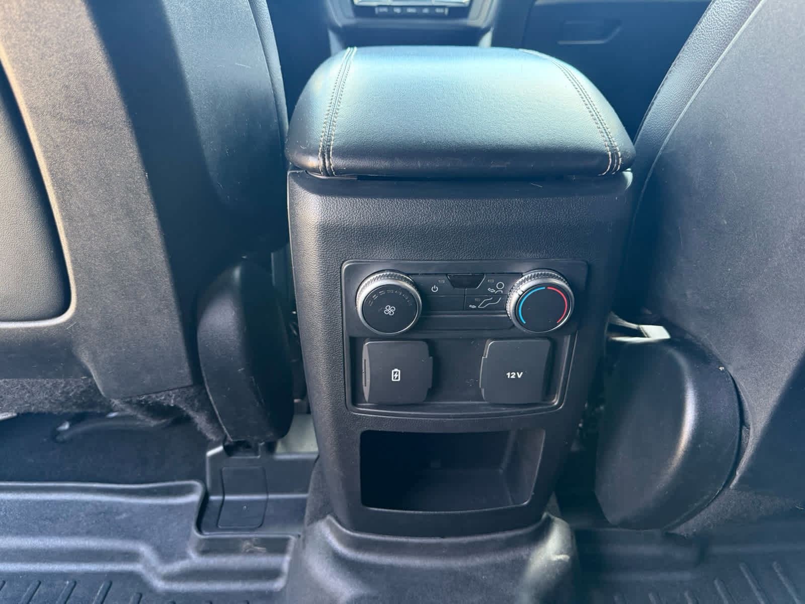 Used 2020 Ford Explorer XLT w/ Equipment Group 202A image 13