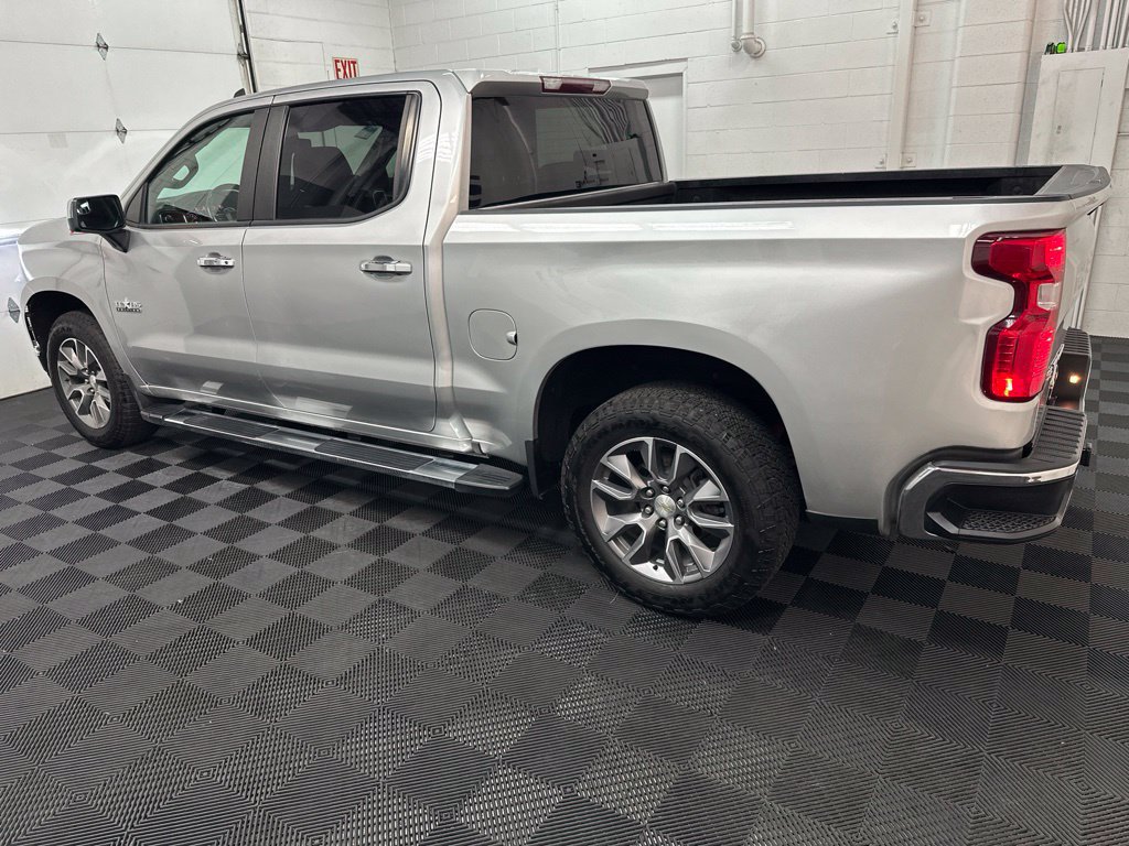 Used 2021 Chevrolet Silverado 1500 LT AWD/4WD image 6