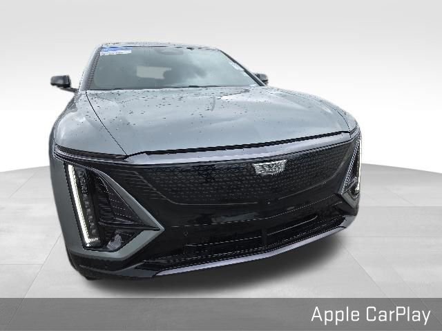 Used 2024 Cadillac Lyriq Sport AWD/4WD image 2