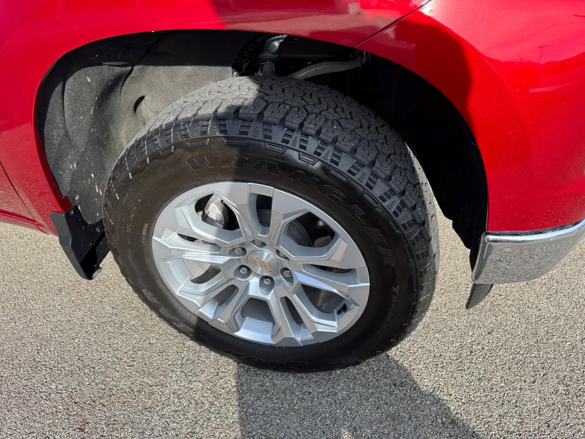 Certified 2023 Chevrolet Silverado 1500 LTZ w/ Z71 Off-Road Package image 6