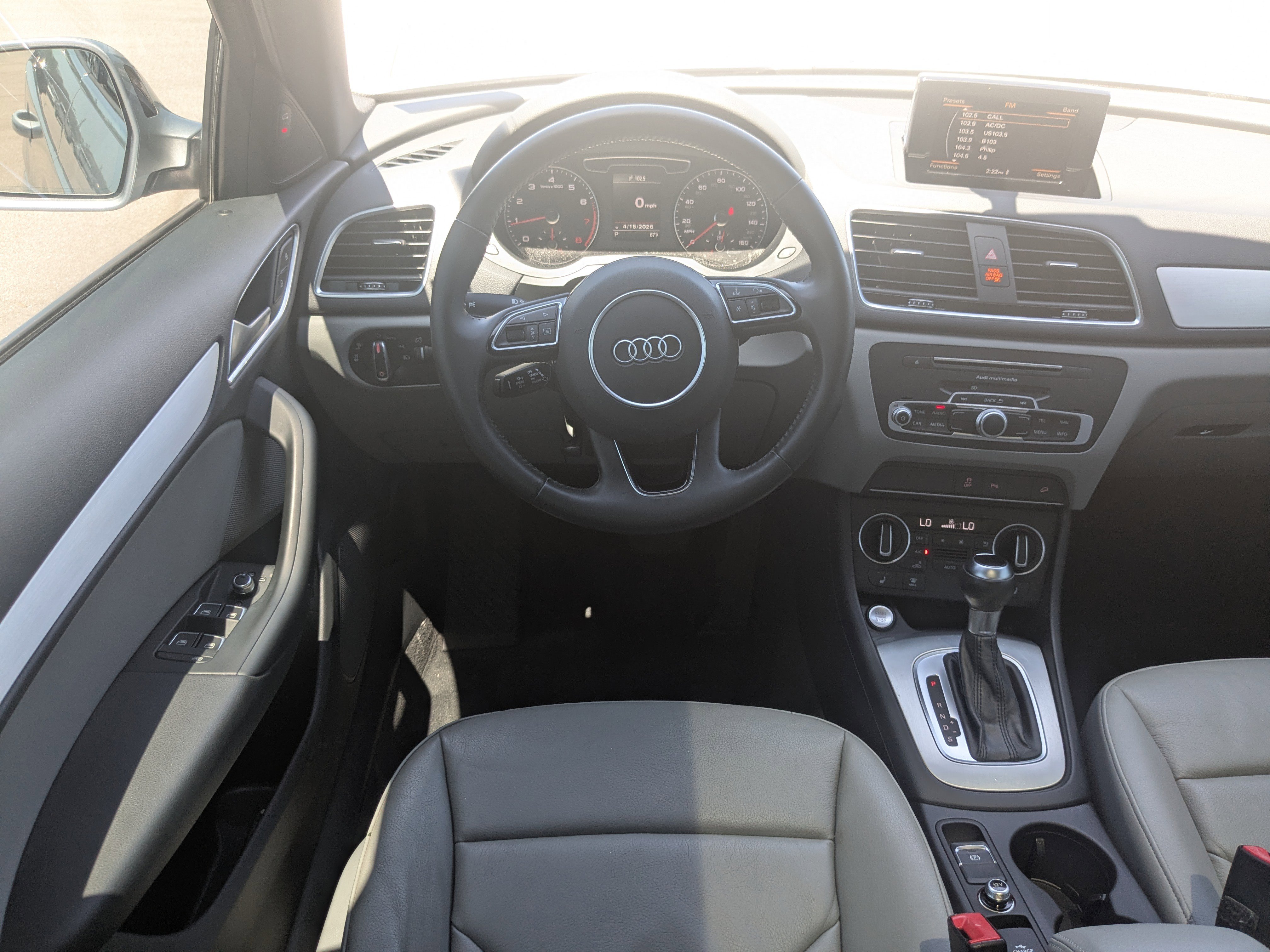 Used 2018 Audi Q3 2.0T Premium Plus w/ Premium Plus Package image 19