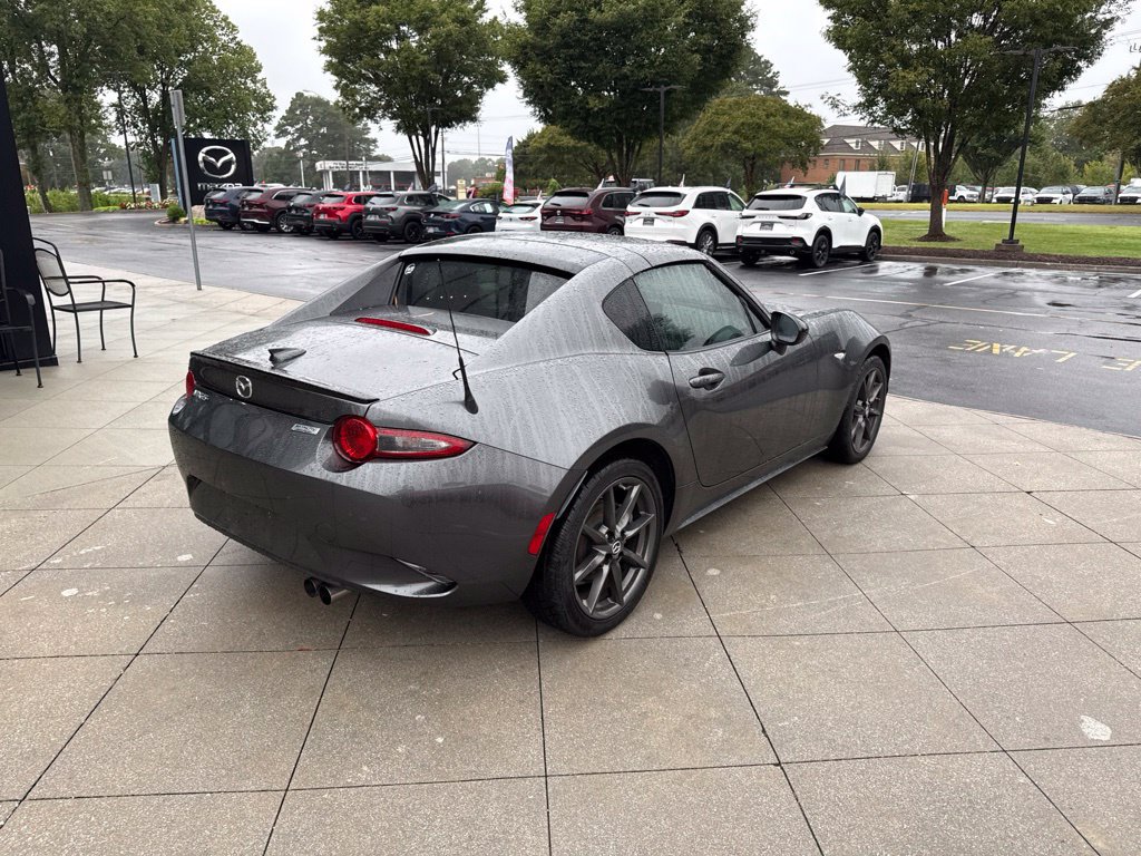 Used 2018 MAZDA MX-5 Miata RF Club RWD image 6