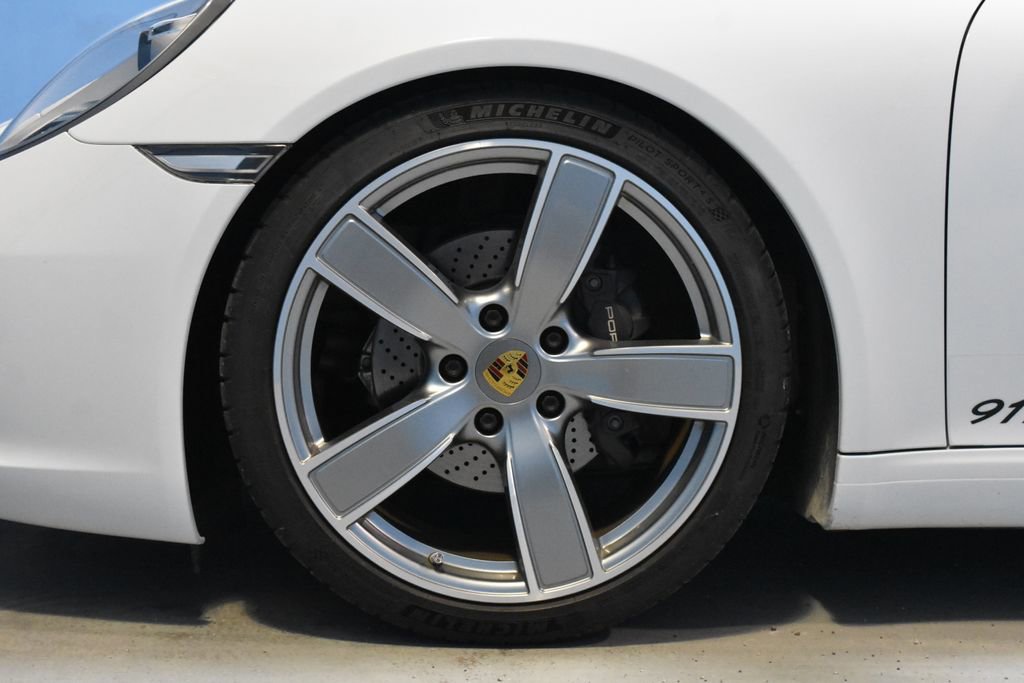 Used 2019 Porsche 911 Carrera RWD image 26