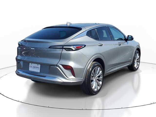 Certified 2025 Buick Envista Avenir image 4