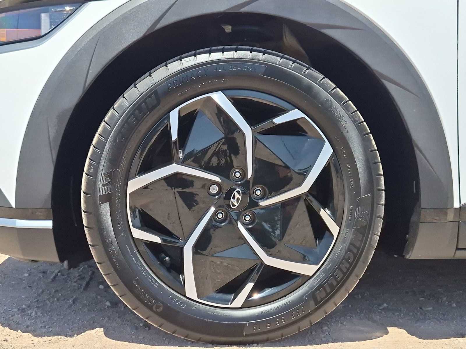 Certified 2024 Hyundai Ioniq 5 SEL RWD image 13