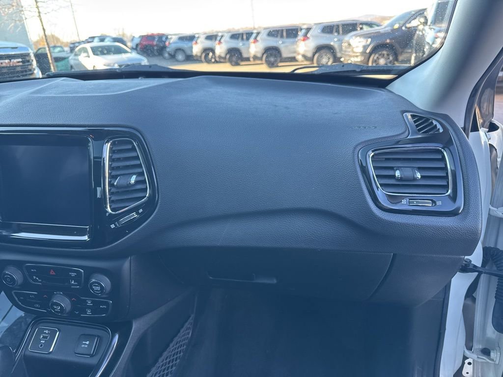 Used 2021 Jeep Compass Limited w/ Sun and Sound Group image 20