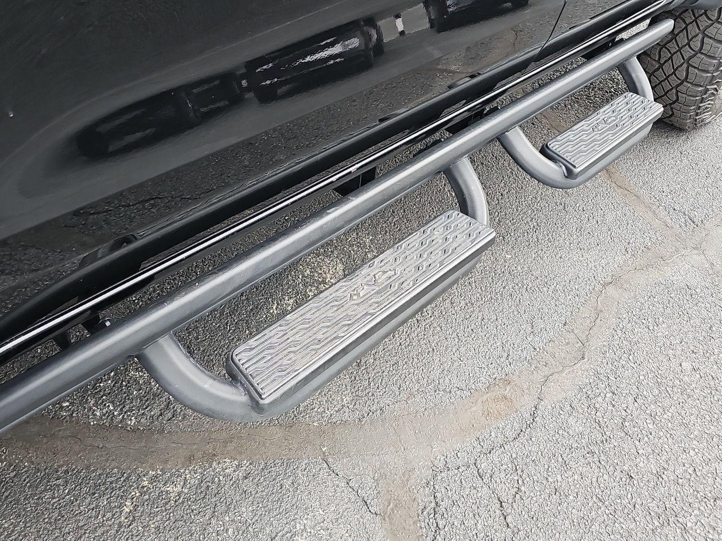 Used 2024 Chevrolet Colorado ZR2 w/ ZR2 Convenience Package III image 29
