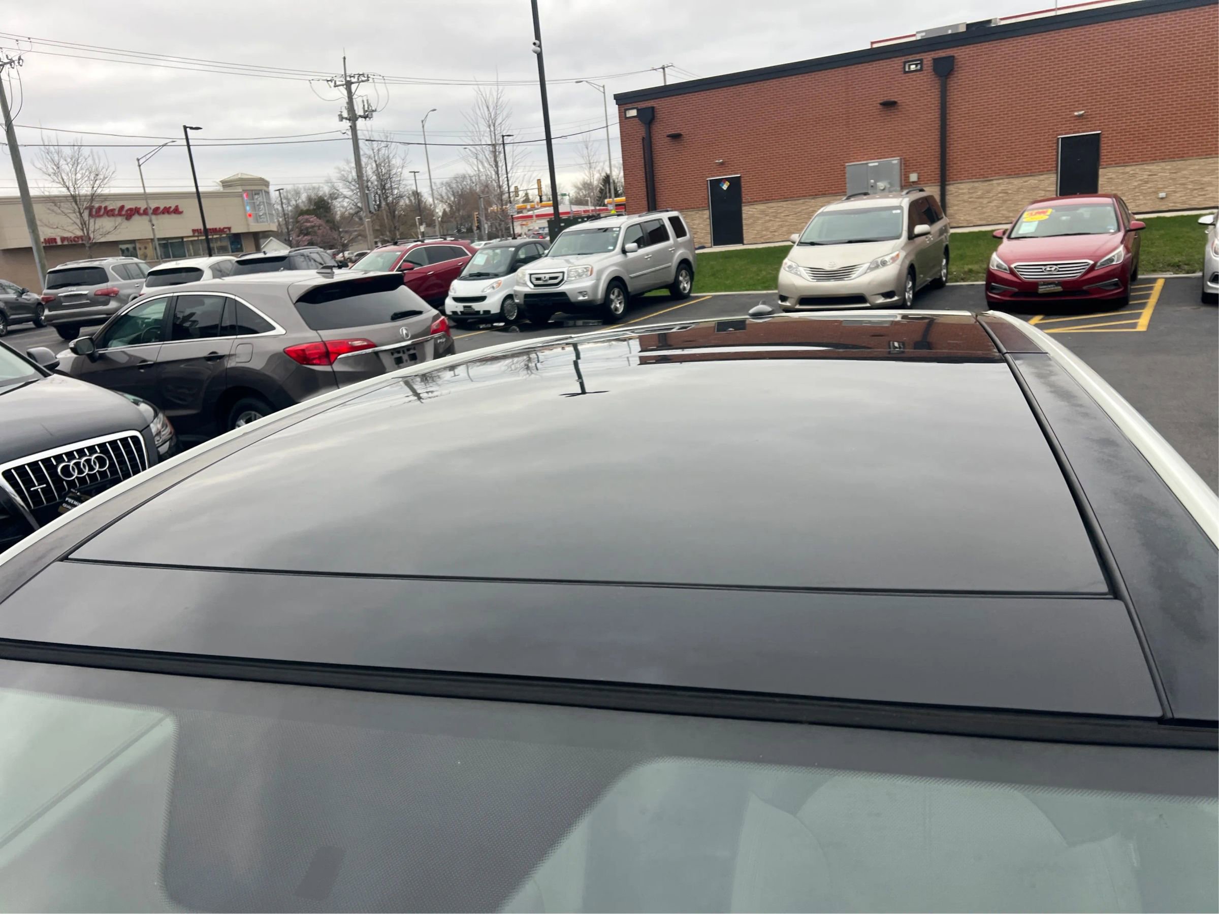 Used 2010 Hyundai Tucson Limited image 14