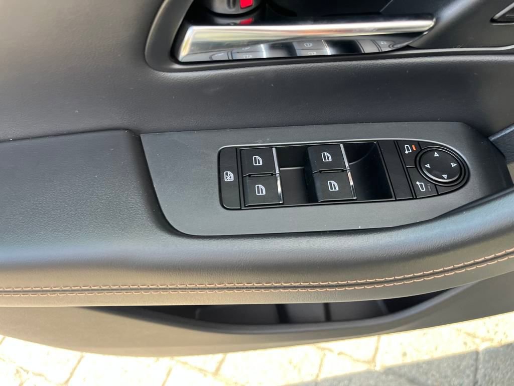 New 2025 MAZDA CX-90 3.3 Turbo w/ Preferred Package image 12