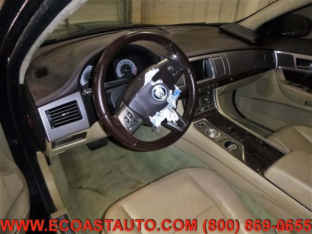 Used 2011 Jaguar XF Premium image 9