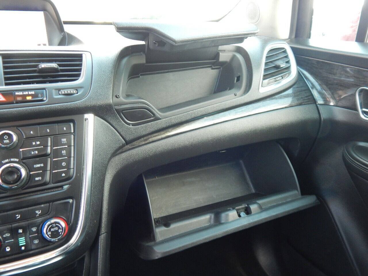 Used 2016 Buick Encore Convenience FWD image 32
