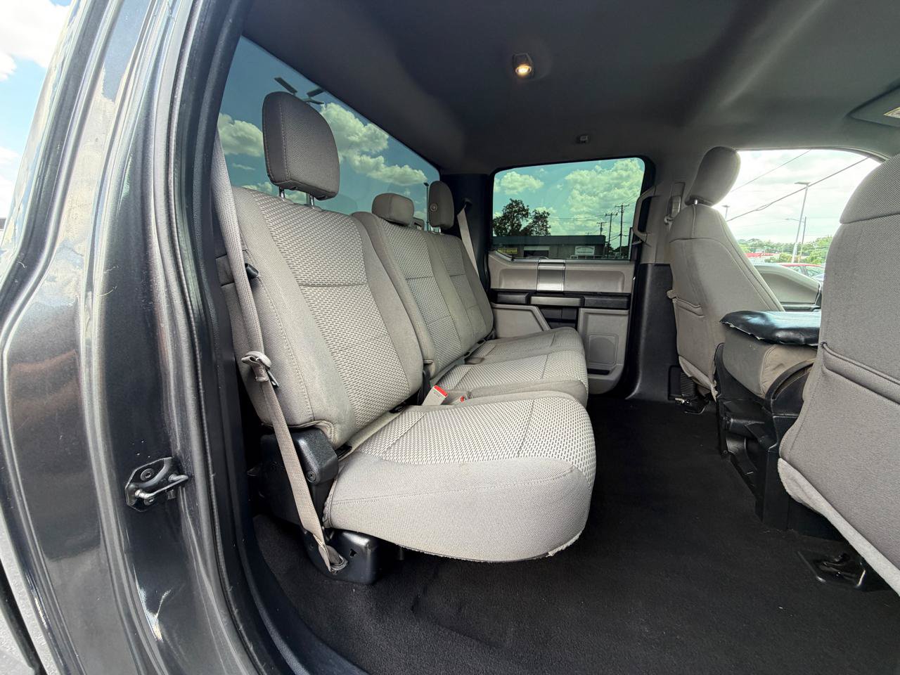 Used 2018 Ford F350 XLT w/ XLT Premium Package AWD/4WD image 13