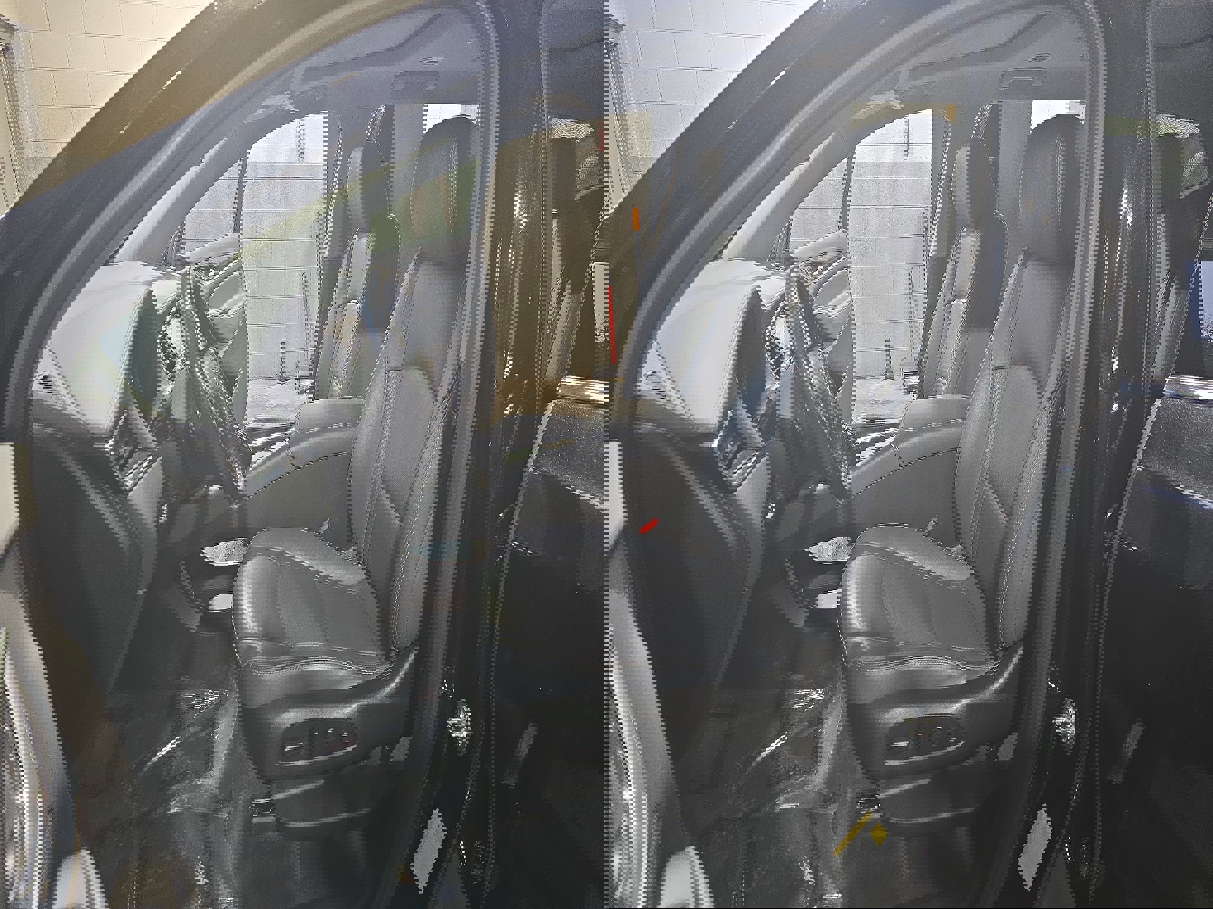 Used 2021 Buick Enclave Premium w/ Sun and Sites Package image 16