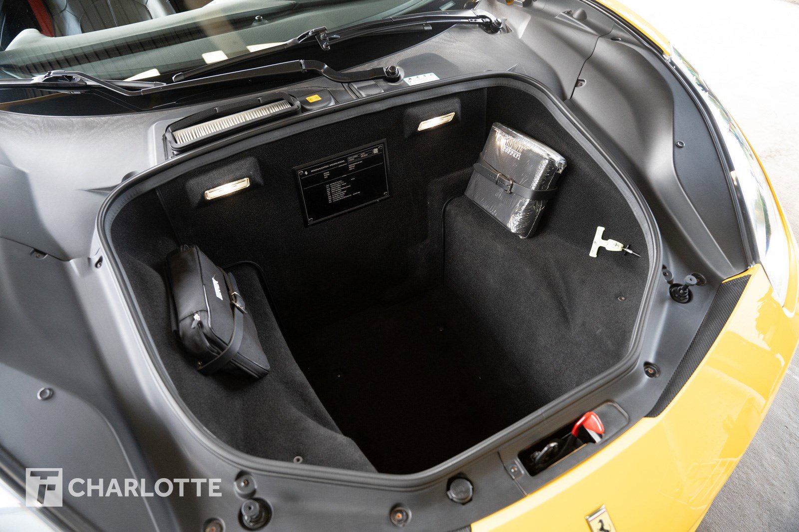 Used 2017 Ferrari 488 Spider image 38