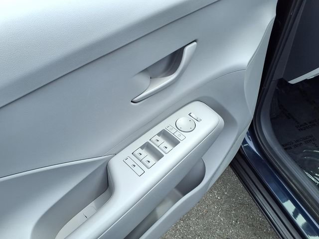 Certified 2025 Hyundai Kona SEL FWD image 14
