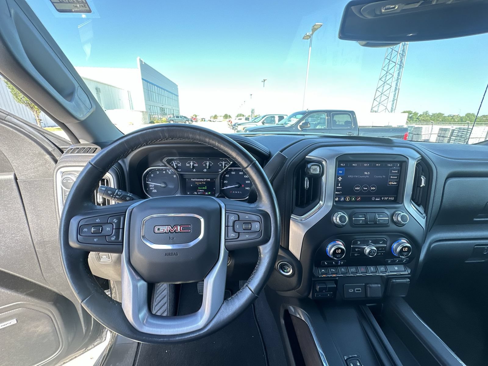 Used 2020 GMC Sierra 1500 SLT w/ SLT Premium Plus Package AWD/4WD image 11
