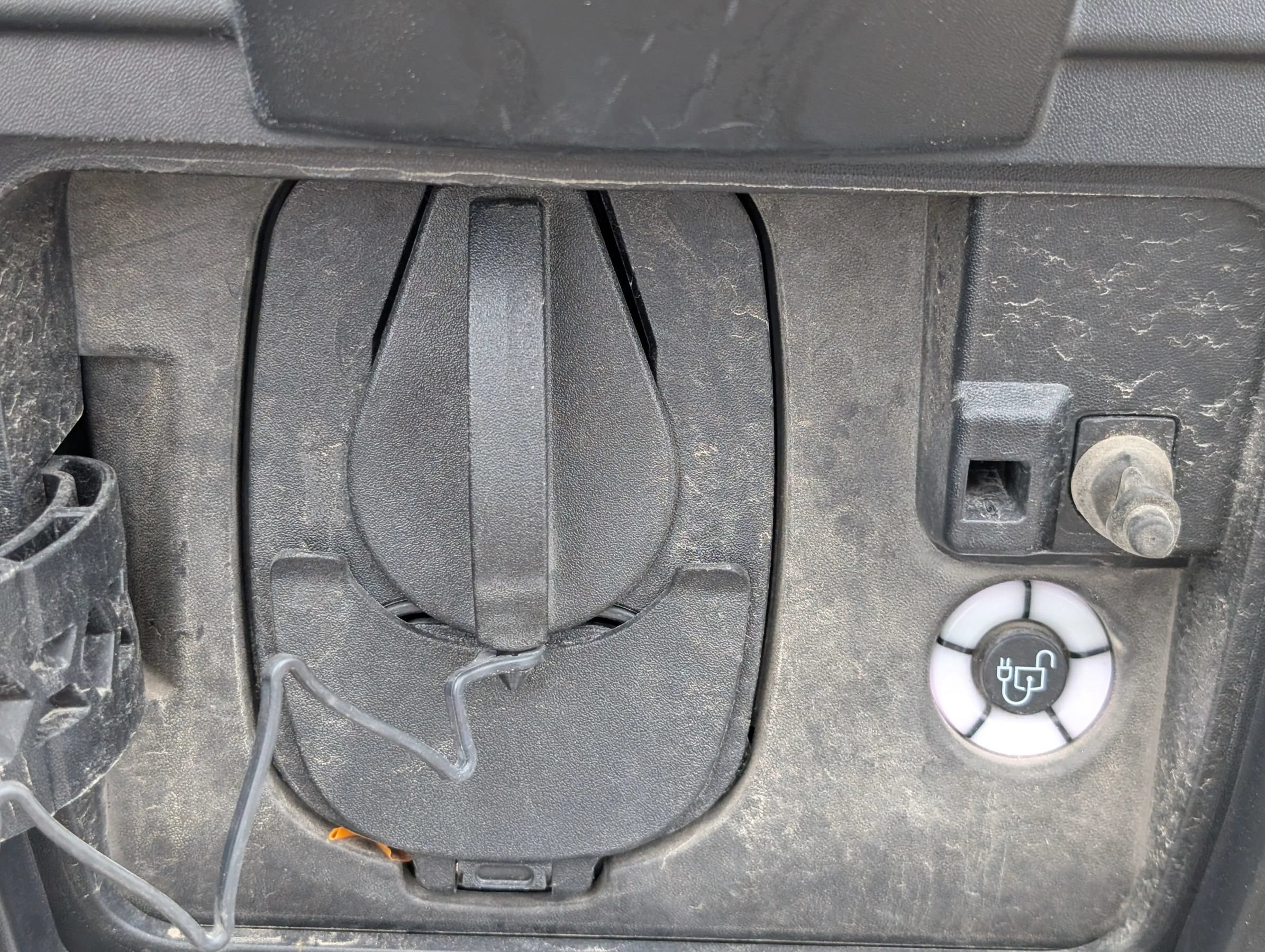 Used 2023 Ford E-Transit Medium Roof RWD image 3