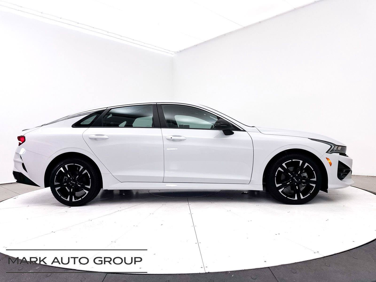 Used 2024 Kia K5 GT-Line w/ GT-Line Premium Package FWD image 40