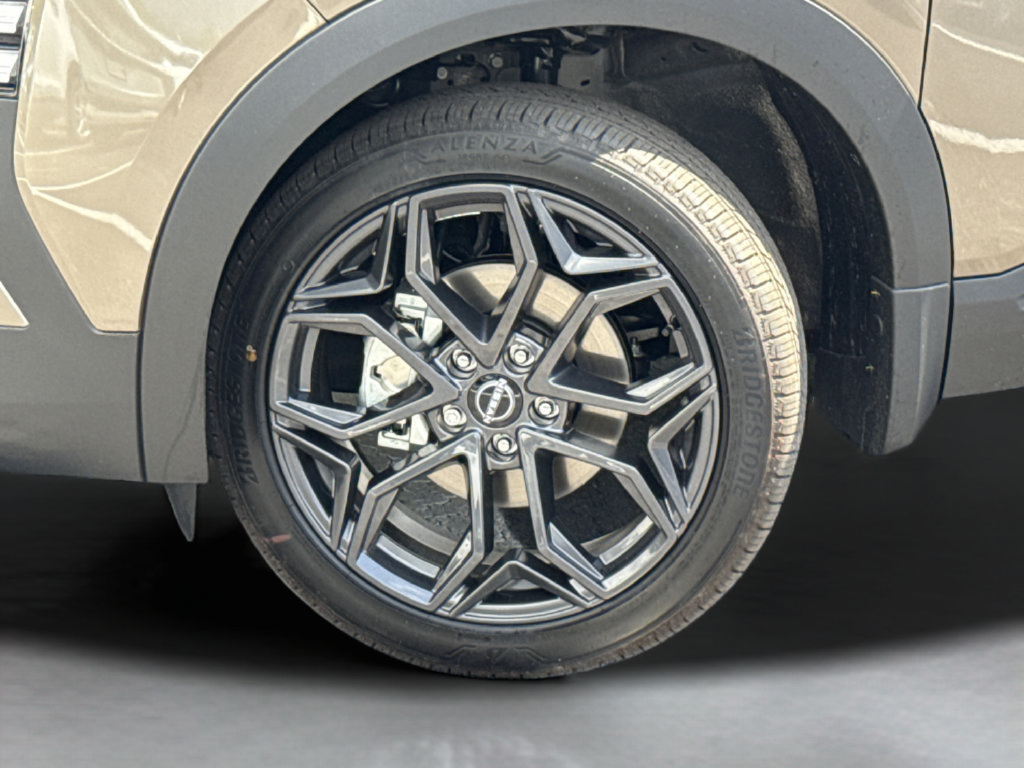 New 2026 Nissan Kicks SR FWD image 46
