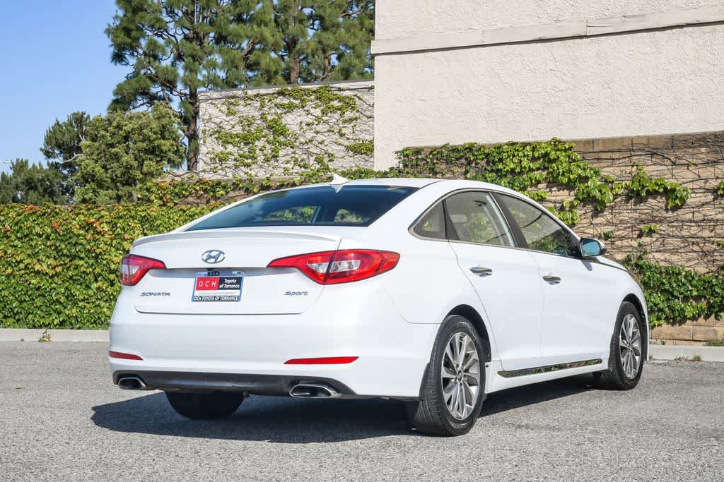 Used 2017 Hyundai Sonata Sport w/ Value Edition Package 02 FWD image 6