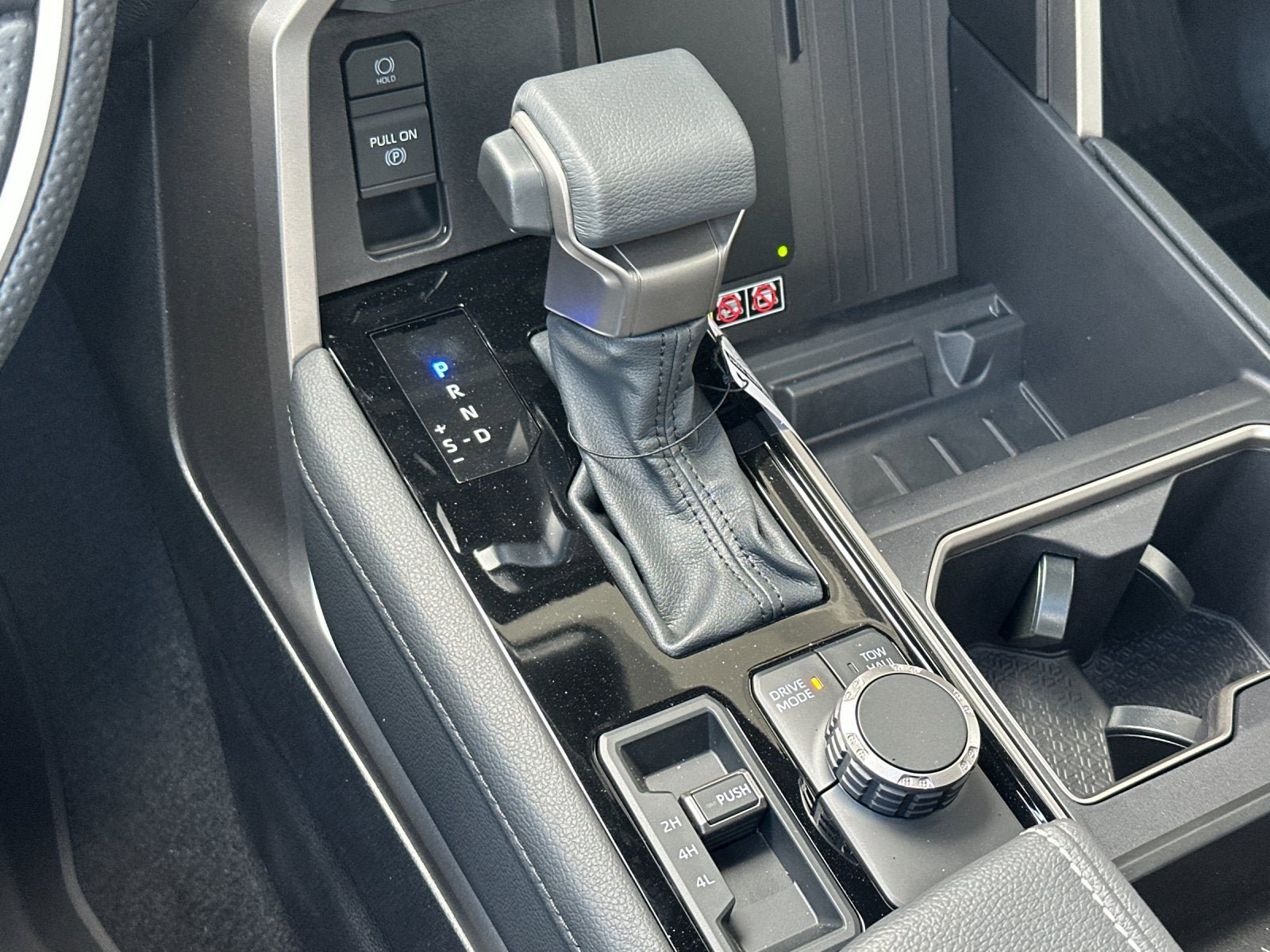 New 2026 Toyota Tundra Limited AWD/4WD image 19