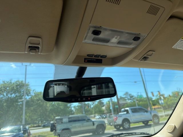 Used 2011 Chevrolet Avalanche LT w/ Luxury Package image 15