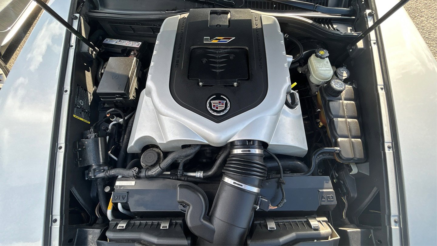 Used 2006 Cadillac XLR V image 9