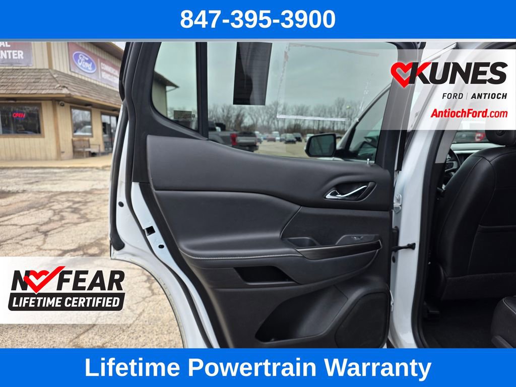 Used 2023 GMC Acadia SLT image 18