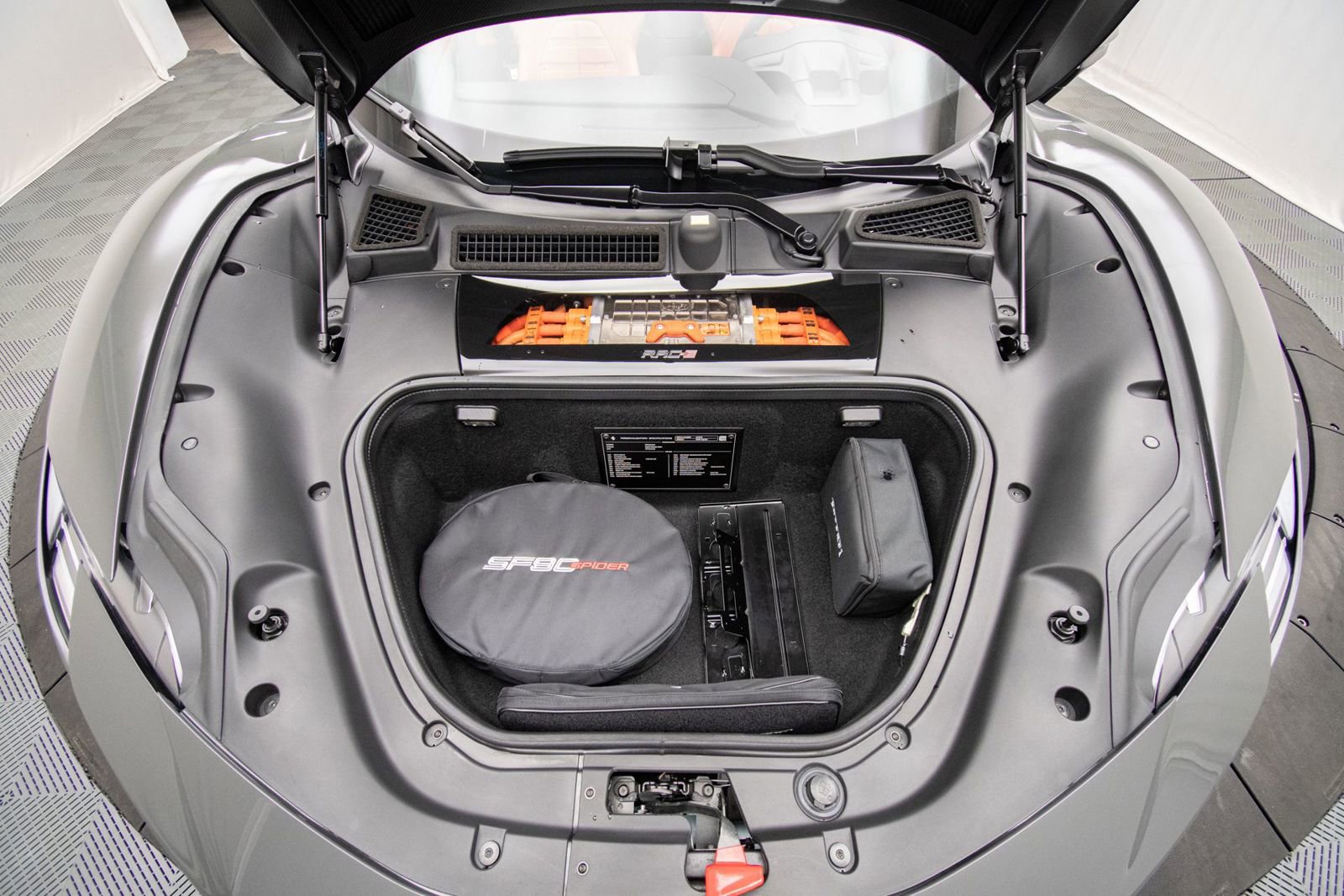 Used 2024 Ferrari SF90 Spider AWD/4WD image 38