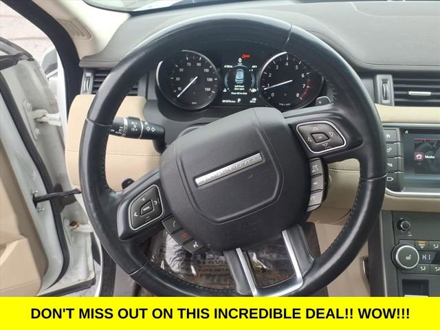 Used 2018 Land Rover Range Rover Evoque SE Premium image 17