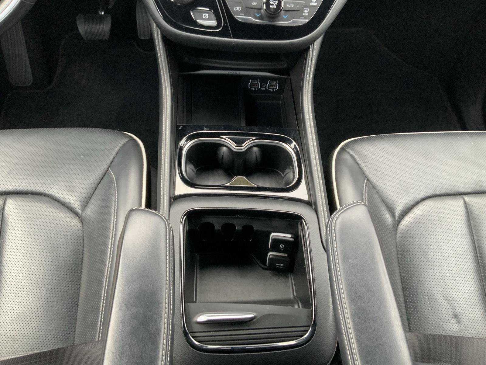 Used 2021 Chrysler Pacifica Limited w/ S Appearance Package image 51