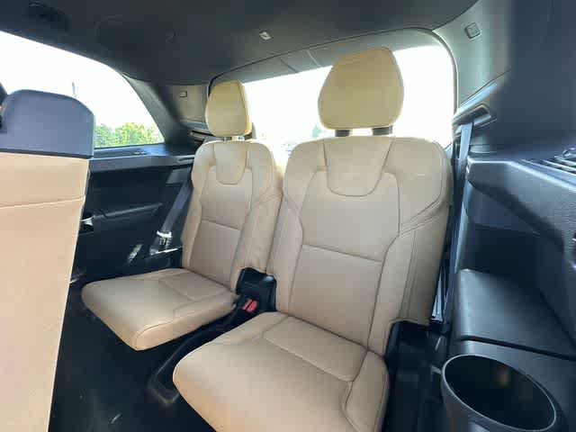 Used 2023 Volvo XC90 B6 Ultimate w/ Protection Package Premier AWD/4WD image 21
