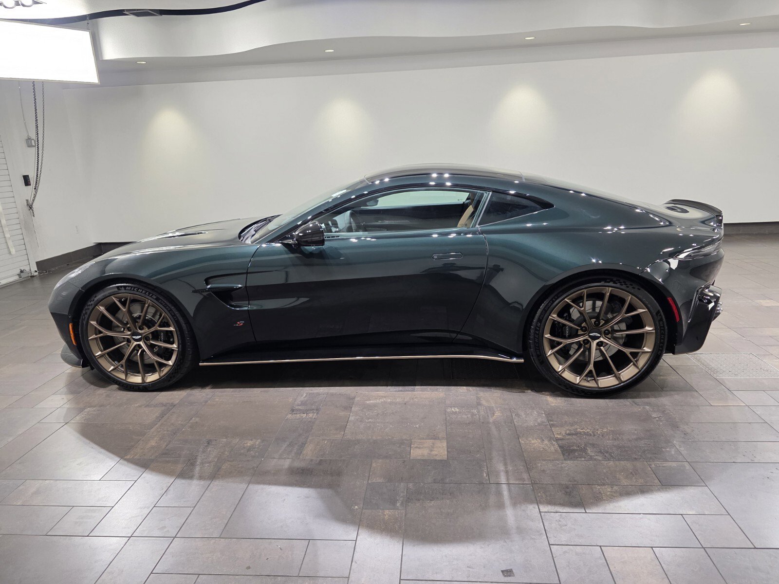 New 2026 Aston Martin V8 Vantage S image 22