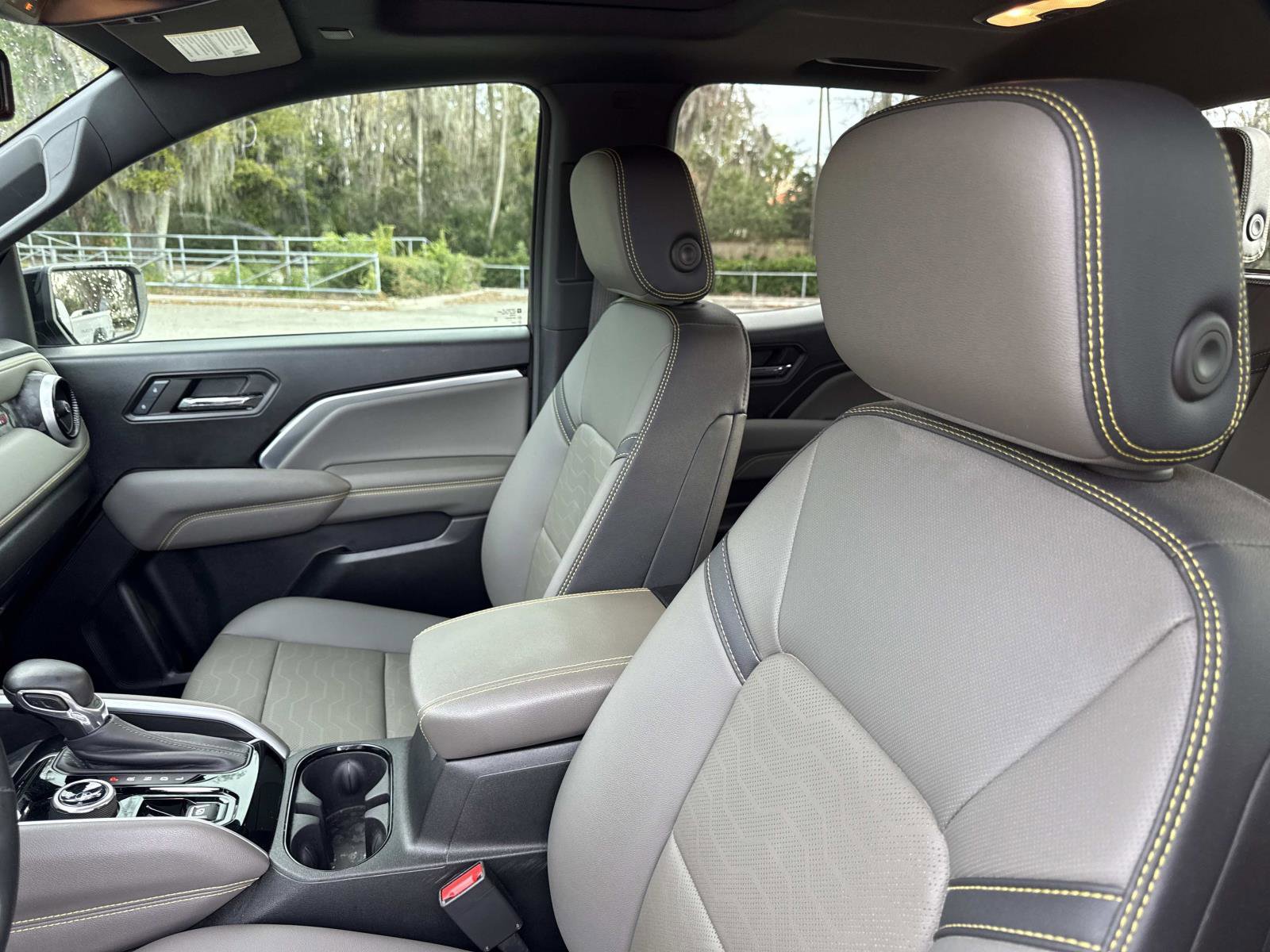 Used 2024 Chevrolet Colorado ZR2 w/ ZR2 Convenience Package III image 20