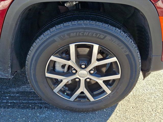 Certified 2024 Jeep Grand Cherokee Limited image 9