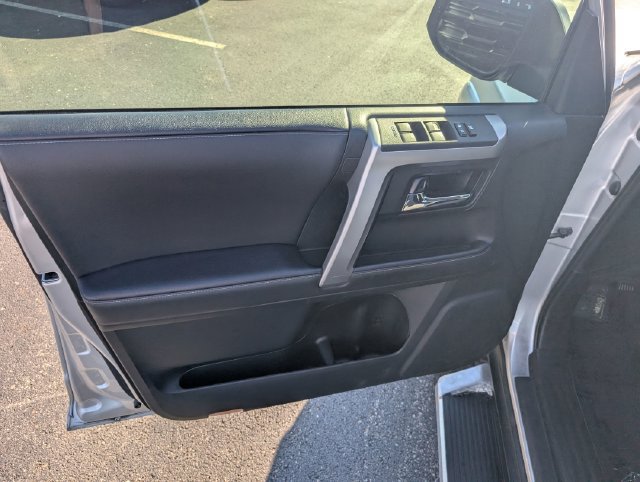 Used 2022 Toyota 4Runner SR5 RWD image 13
