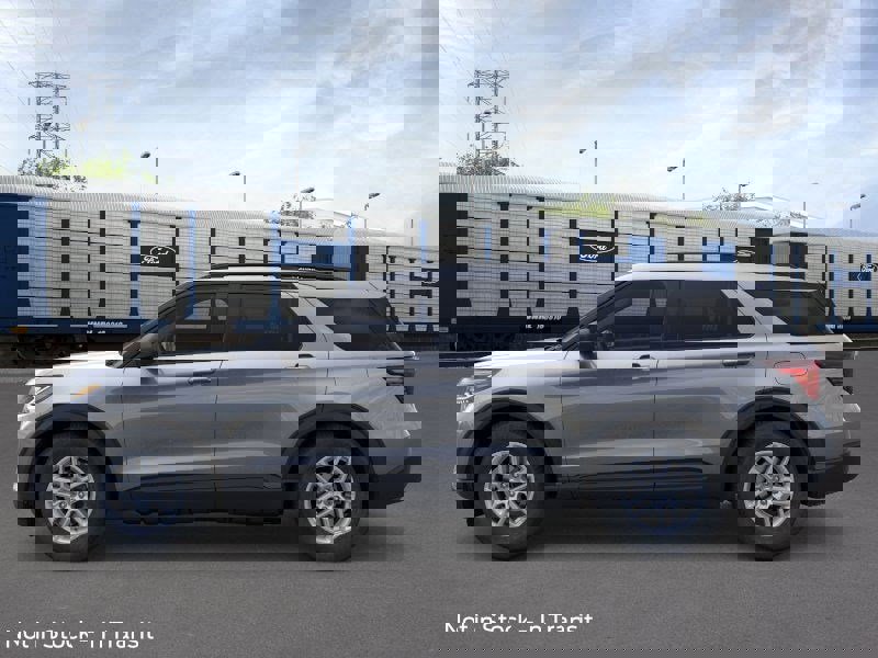 New 2026 Ford Explorer Active image 3