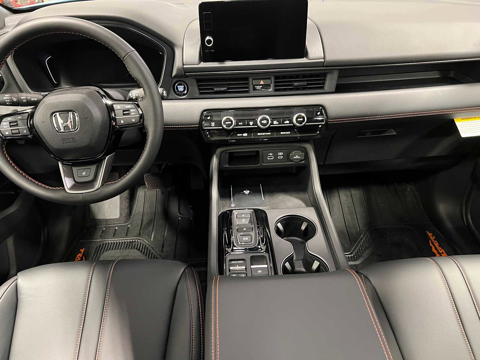 New 2025 Honda Pilot TrailSport image 14