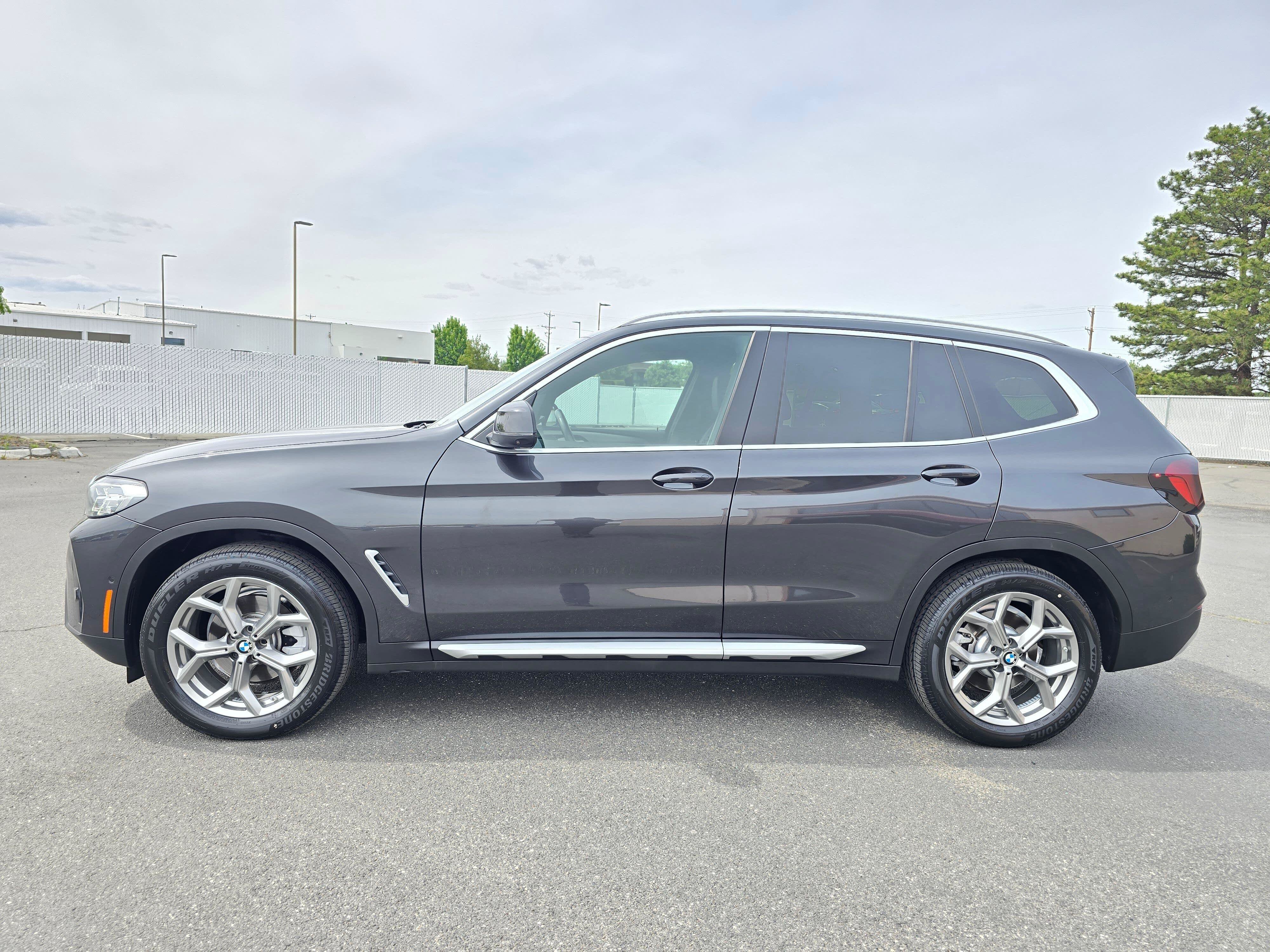 Certified 2023 BMW X3 xDrive30i w/ Premium Package AWD/4WD image 3