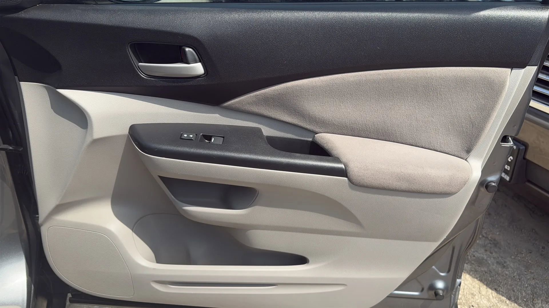 Used 2014 Honda CR-V EX image 23