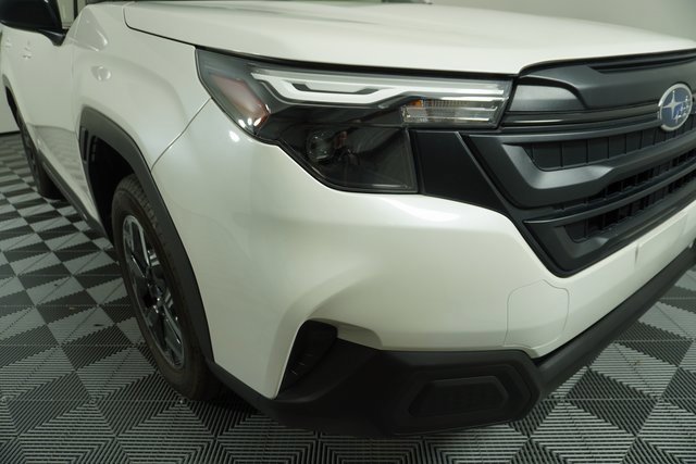 Used 2025 Subaru Forester w/ Convenience Package #1 image 9