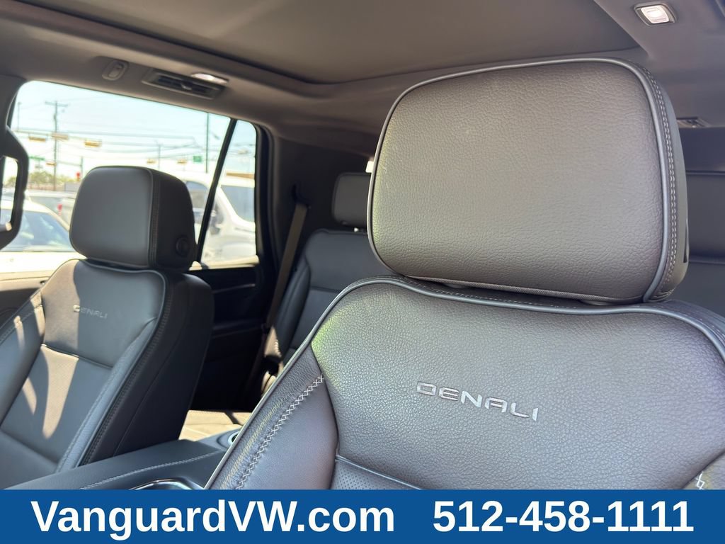 Used 2024 GMC Yukon Denali AWD/4WD image 13