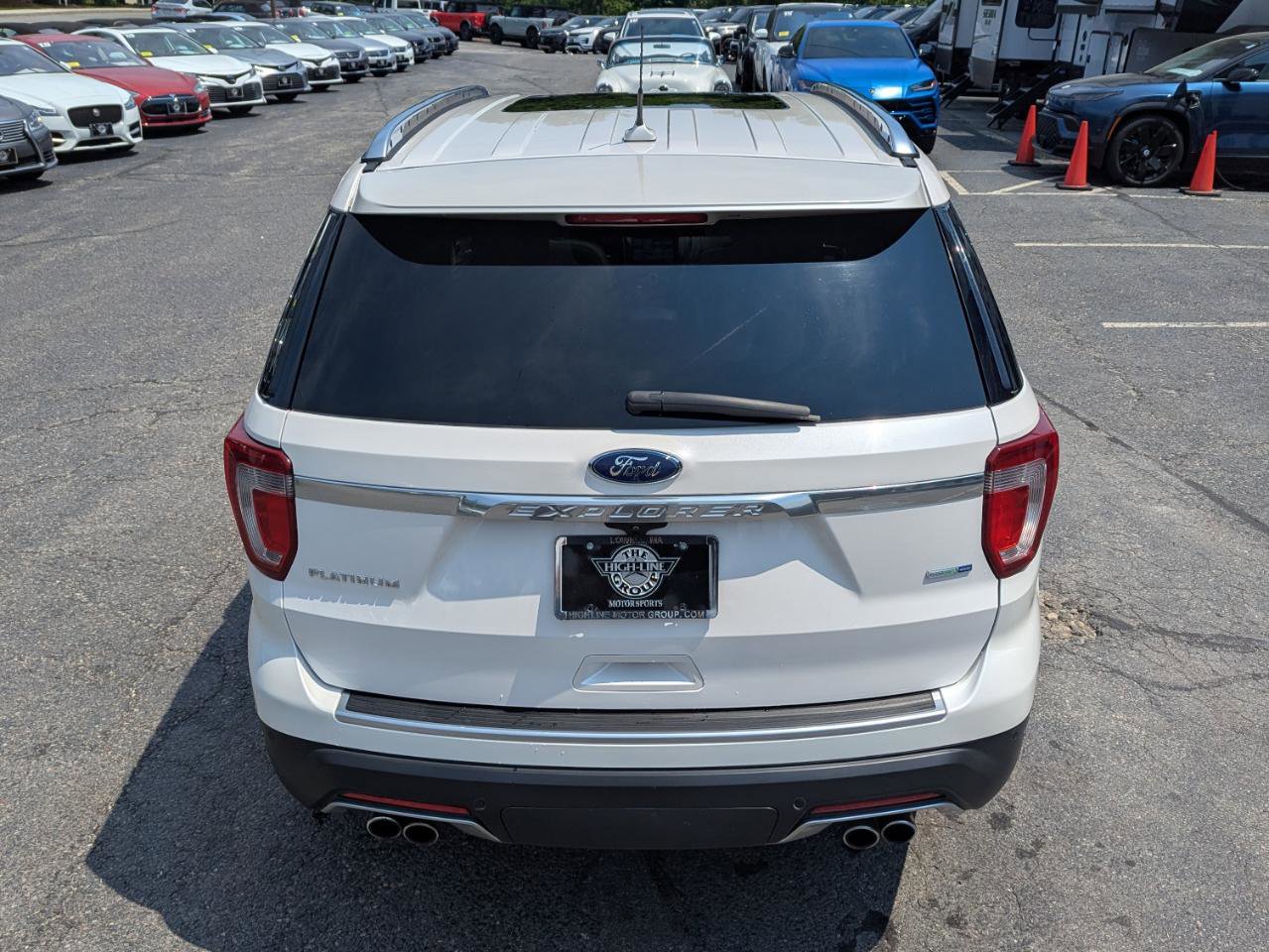 Used 2018 Ford Explorer Platinum AWD/4WD image 8