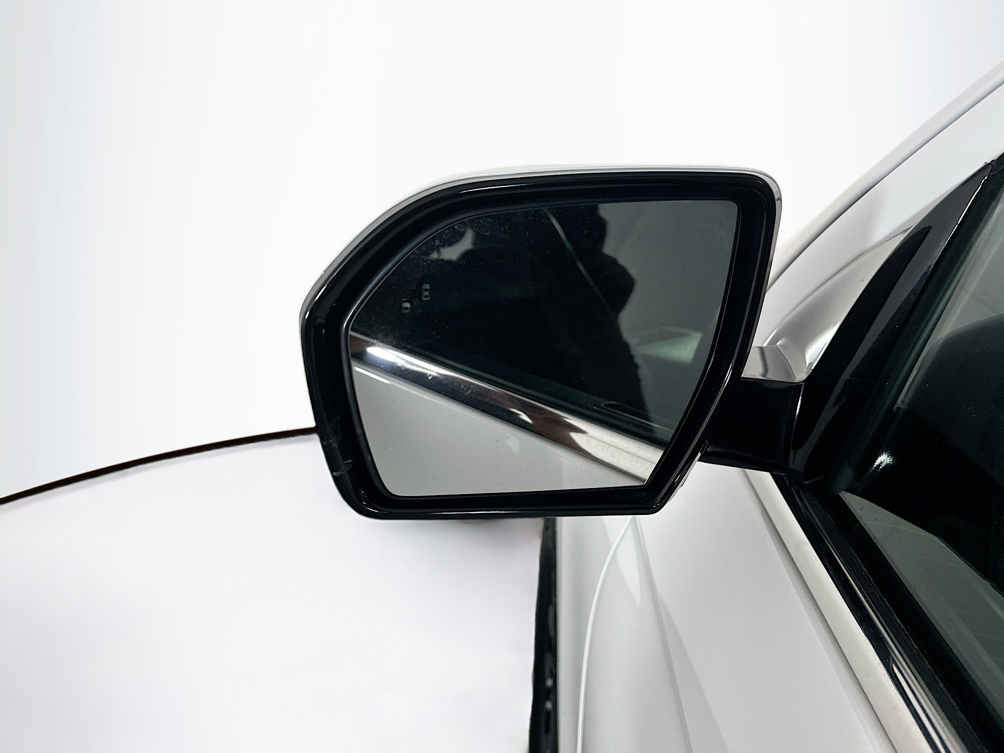 Used 2024 Ford Expedition XLT image 16