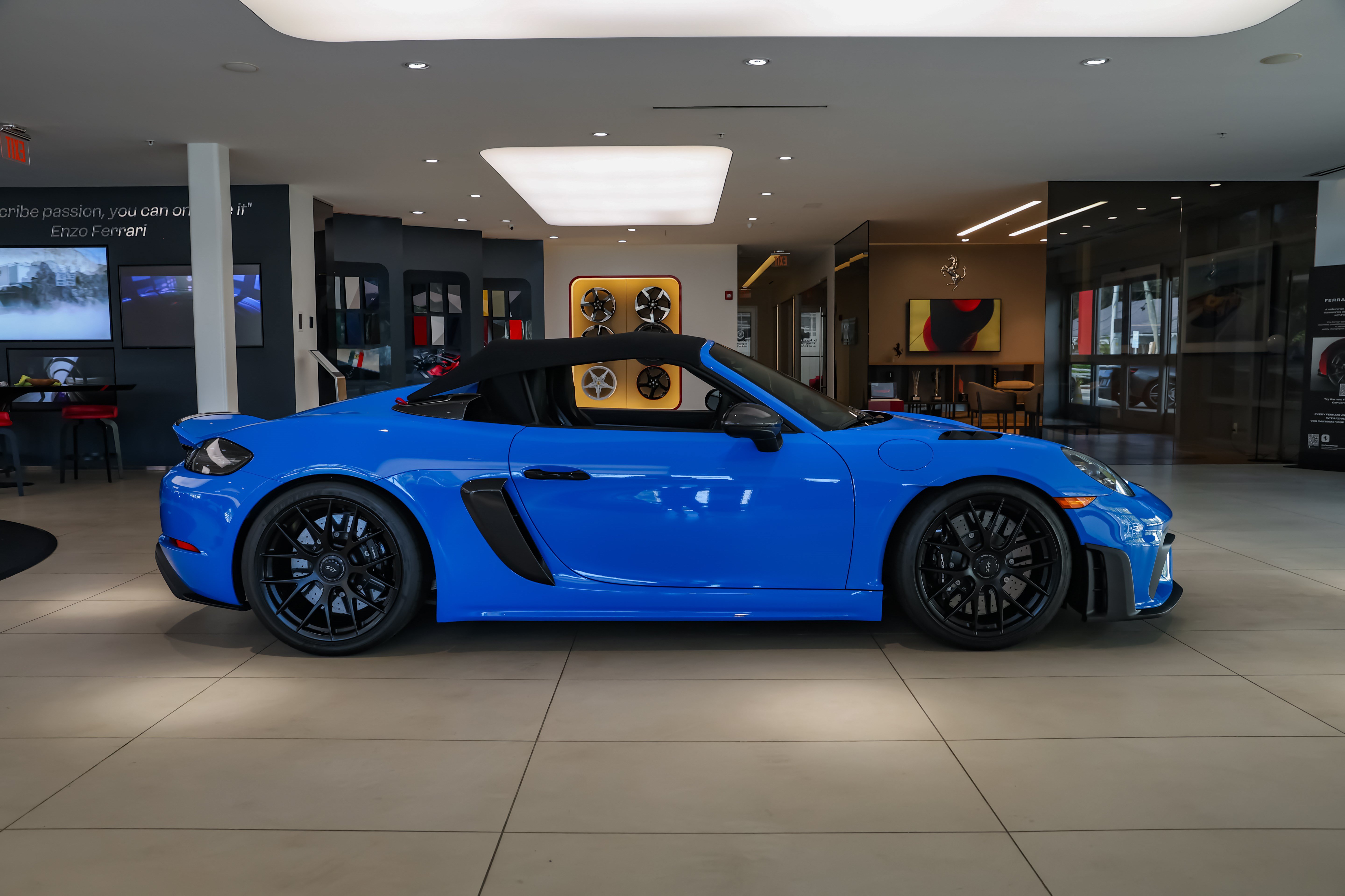 Used 2024 Porsche 718 Boxster Spyder RS RWD image 16