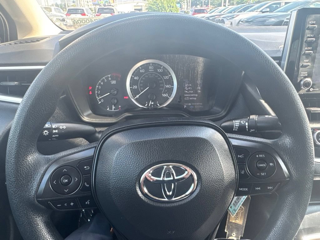 Used 2021 Toyota Corolla LE FWD image 12