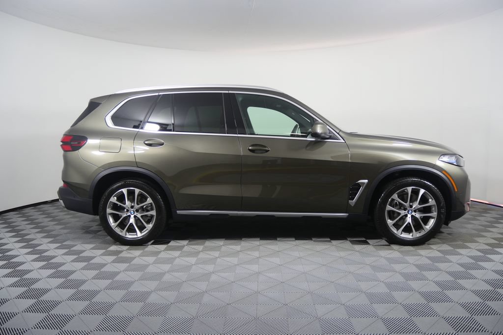 Certified 2026 BMW X5 xDrive40i AWD/4WD image 6