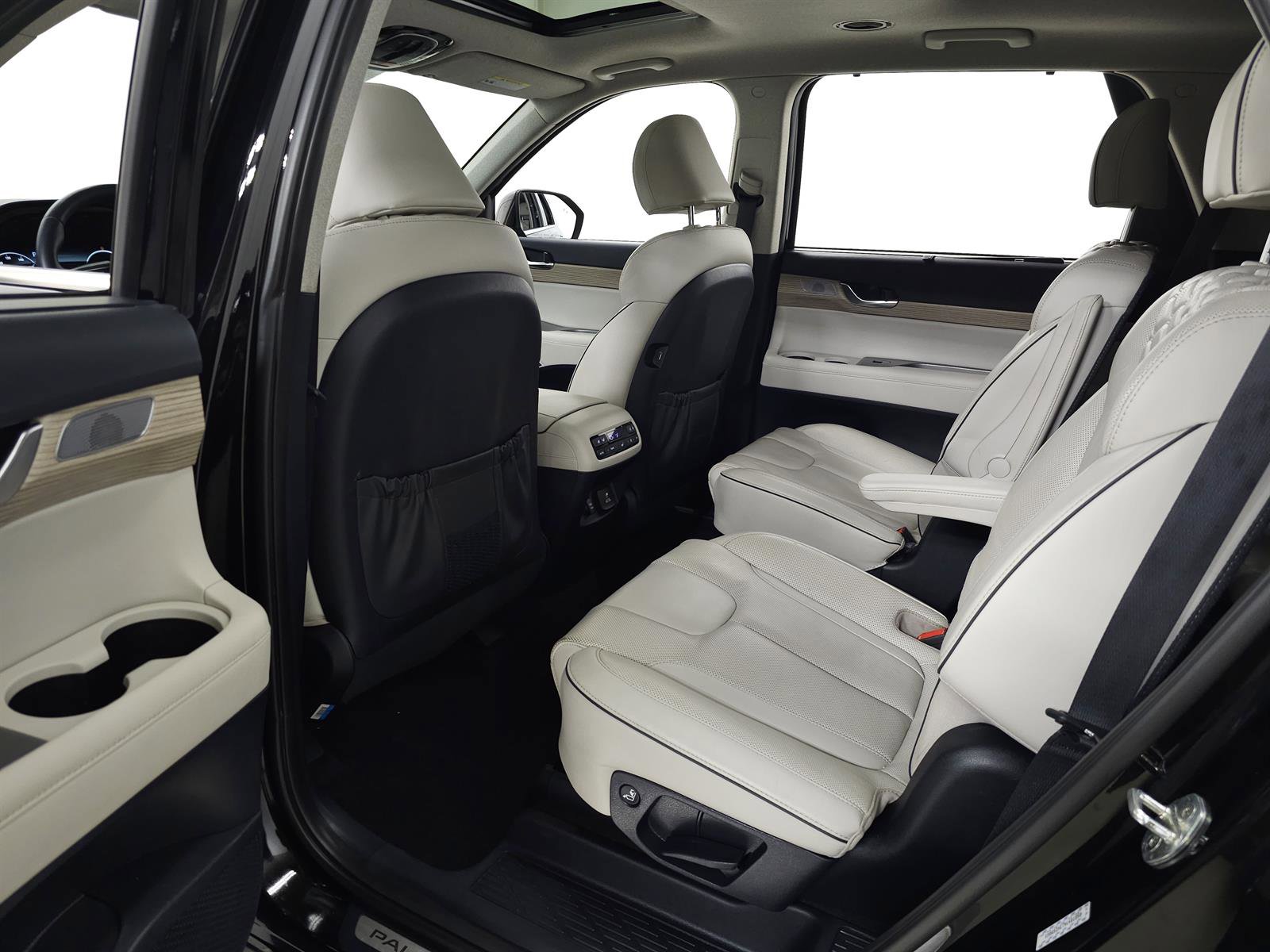 Used 2022 Hyundai Palisade Limited image 37